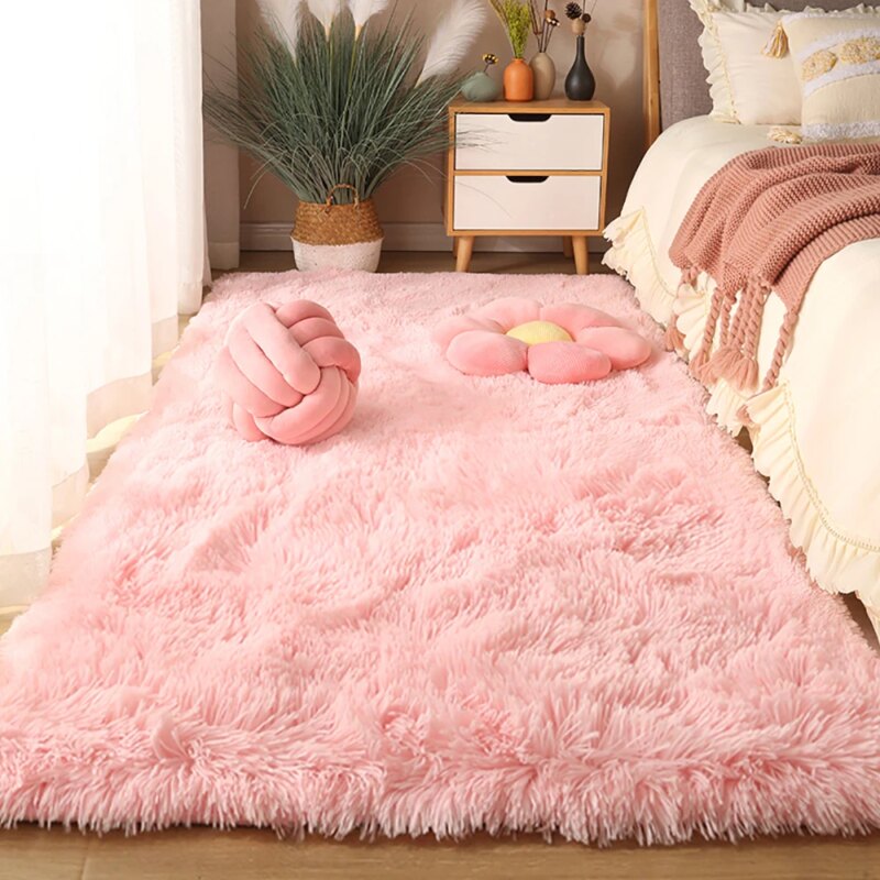 tappeto-peluche-rosa-arredamento-casa